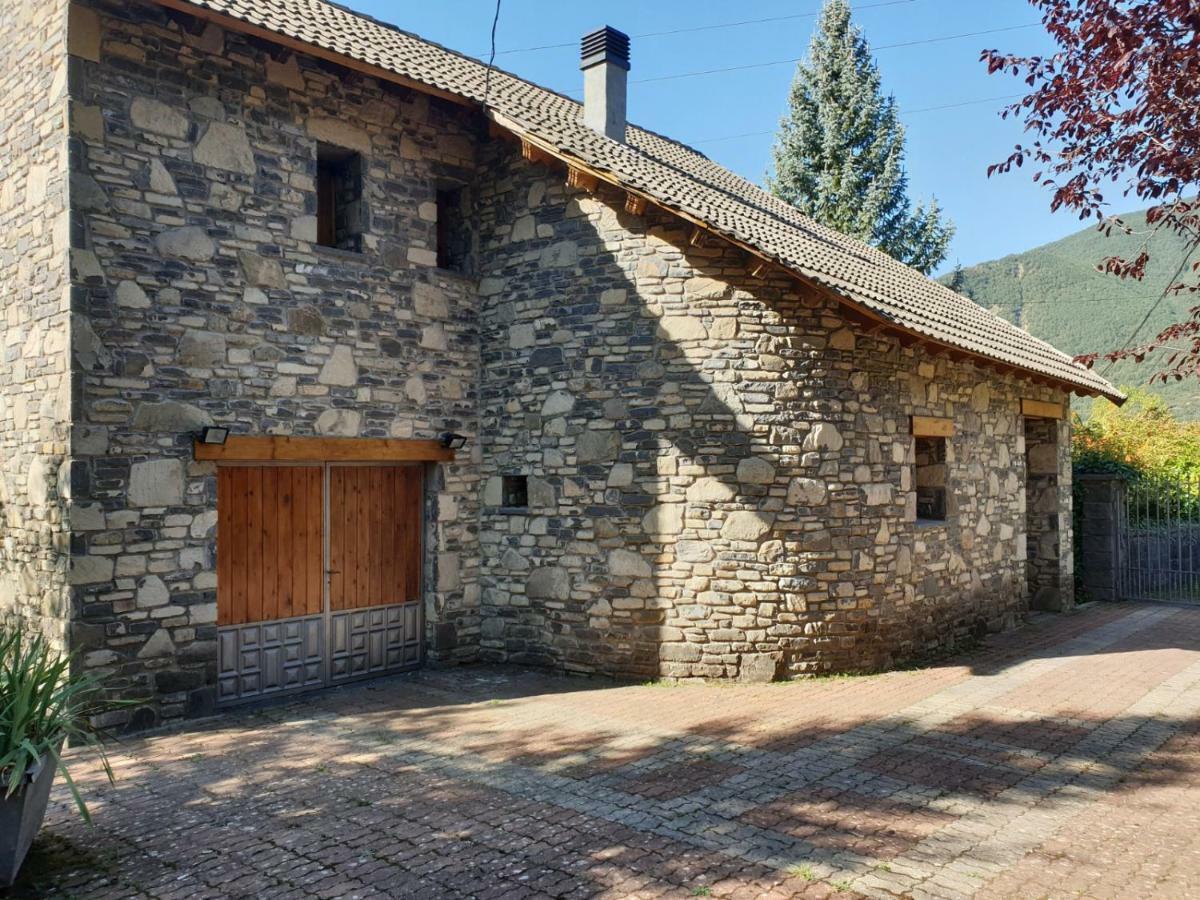 Willa Casa Moron Villanúa Zewnętrze zdjęcie